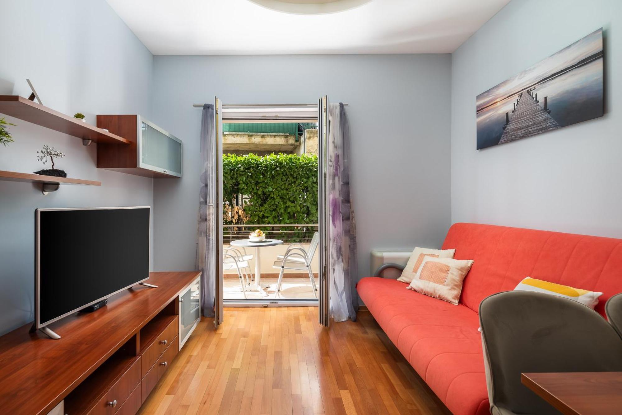 Brkic Apartments With Private Parking Makarska Room photo